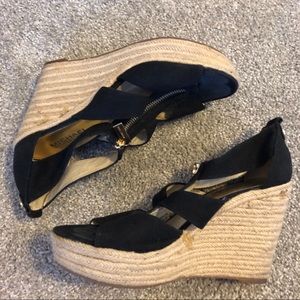 MICHAEL Michael Kors Damita black wedges